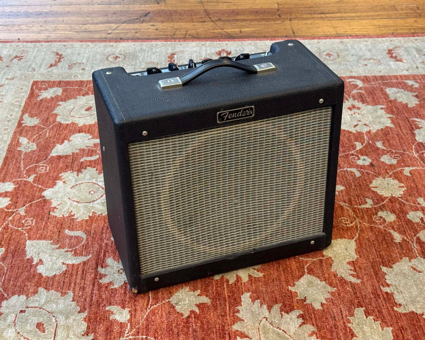 Fender Blues Junior 15 Watt 1x12" Guitar Amplifier Loaded with Celestion Blue Alnico 12