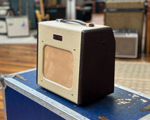 Load image into Gallery viewer, Fender Champ 600