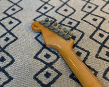 Load image into Gallery viewer, '04 Fender Custom Shop 1960 Stratocaster Relic - Black w/ OHSC - 3.3kg! 🖤