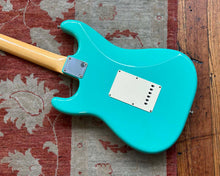 Load image into Gallery viewer, 2002 Fender Custom Shop 1960 Stratocaster Relic