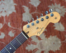 Load image into Gallery viewer, 2009 Fender Custom Shop Custom Deluxe Stratocaster w/ OHSC