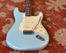 Load image into Gallery viewer, 2009 Fender Custom Shop Custom Deluxe Stratocaster w/ OHSC