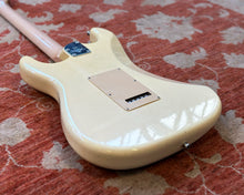 Load image into Gallery viewer, 2006 Fender Custom Shop Pro Closet Classic Stratocaster - w/ OHSC