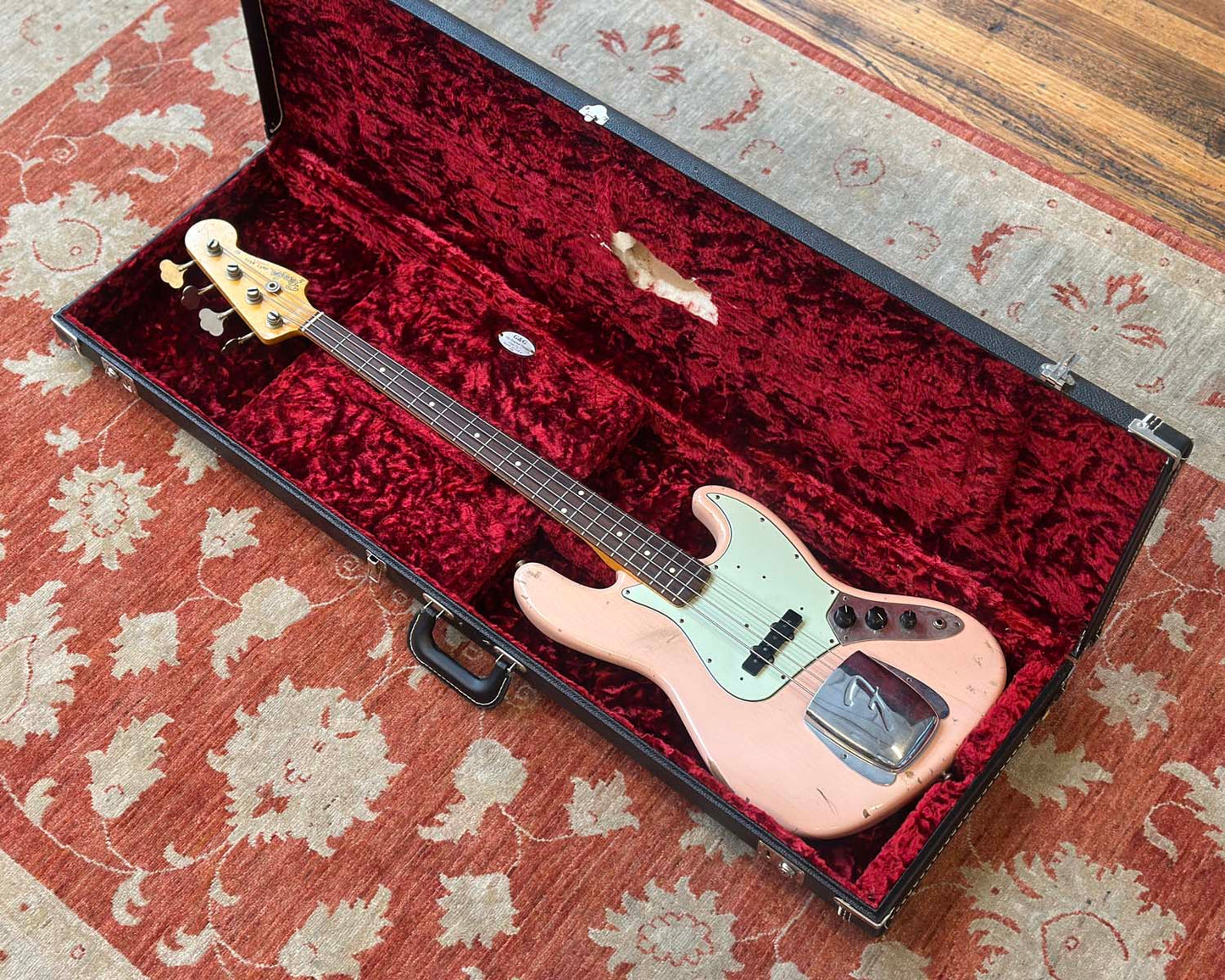 2020 Fender Custom Shop '62 Jazz Bass Journeyman Relic - Shell Pink