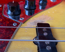 Load image into Gallery viewer, All original '69 Fender Jazz Bass w/OHSC