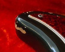 Load image into Gallery viewer, All original '69 Fender Jazz Bass w/OHSC