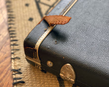 Load image into Gallery viewer, All original '69 Fender Jazz Bass w/OHSC