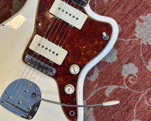 Load image into Gallery viewer, 1962 Pre-L Series Fender Jazzmaster - Olympic White (Refin)