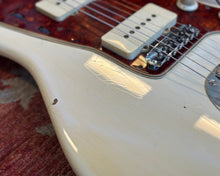Load image into Gallery viewer, 1962 Pre-L Series Fender Jazzmaster - Olympic White (Refin)