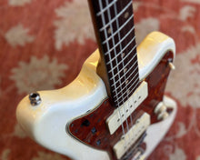 Load image into Gallery viewer, 1962 Pre-L Series Fender Jazzmaster - Olympic White (Refin)