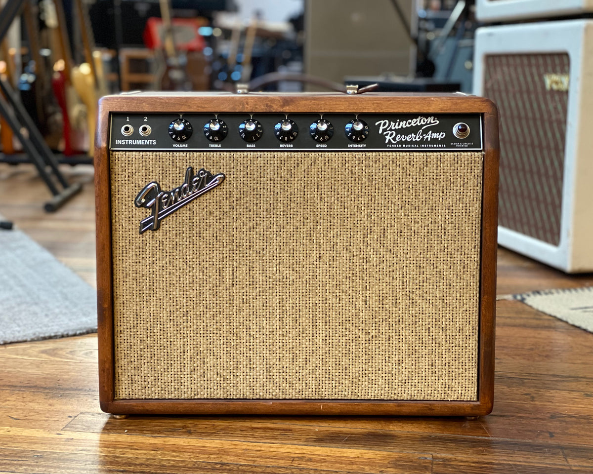 Fender Ltd Edition '65 Princeton Reverb Knotty Pine w/ Studio Slip Cov