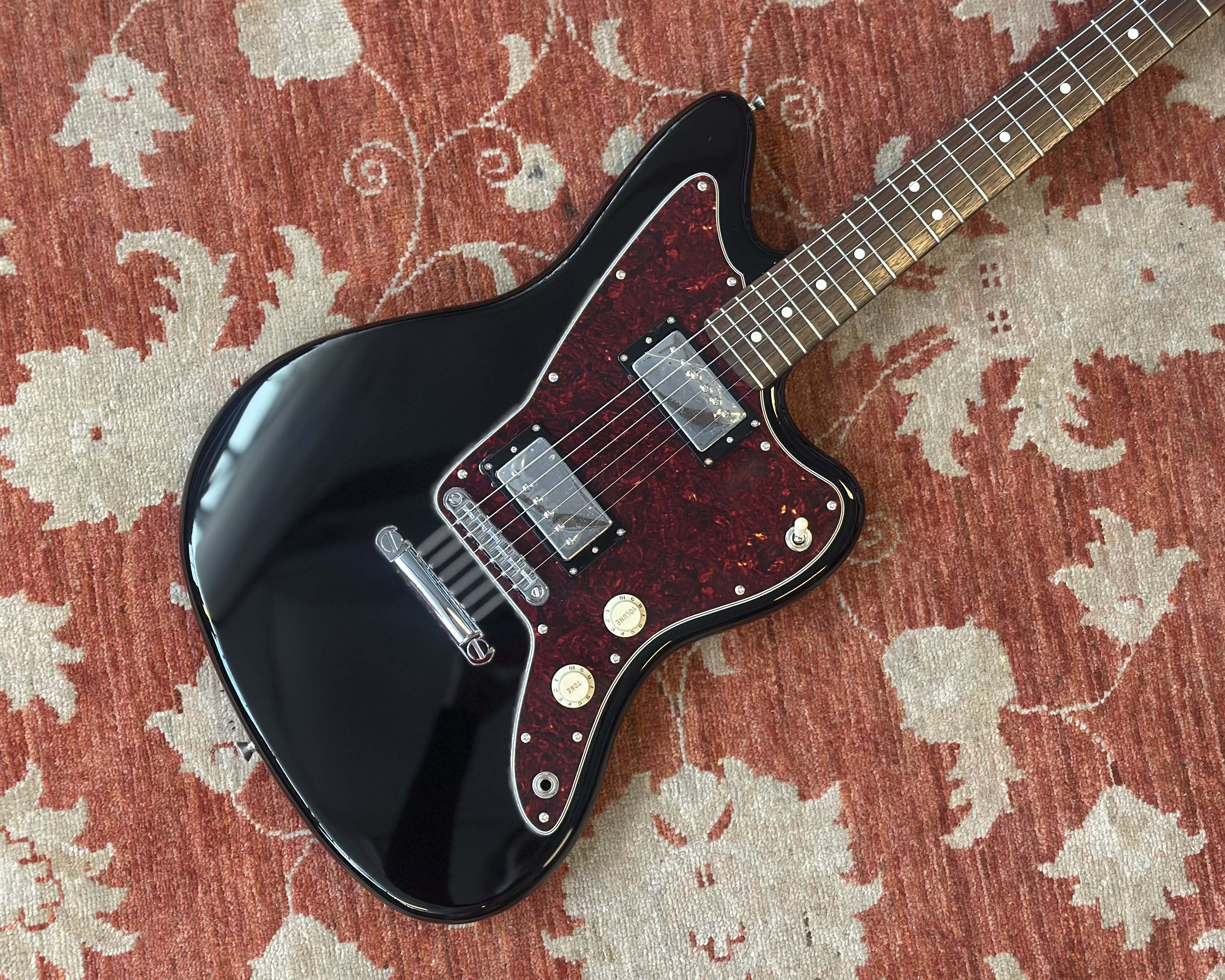Fender Made in Japan Adjusto-Matic Jazzmaster HH - Black – Found Sound