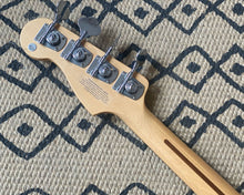 Load image into Gallery viewer, 2005 Fender Precision Bass Standard - MIM