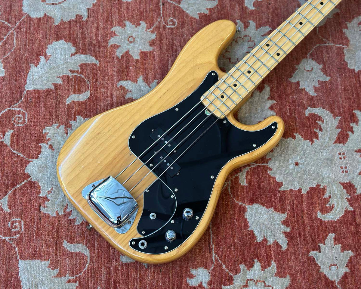 ベース Fender Precision Bass 1976 Fender 1976 Precision Bass（ビンテージ）【楽器検索デジマート】