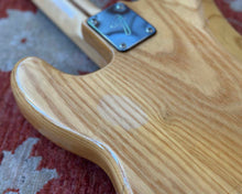 Load image into Gallery viewer, 1976 Fender Precision Bass (Natural) - Modded w/ OHSC (4.42kg)