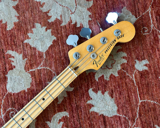 1979 Fender Precision Bass (4.45kg)
