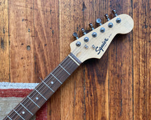 Load image into Gallery viewer, Fender Squier Mini Strat Black
