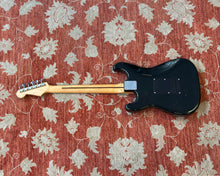 Load image into Gallery viewer, Fender Squier SST33 Stratocaster Silver Series - Made in Japan