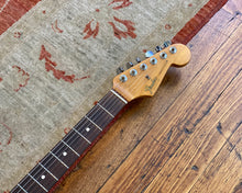 Load image into Gallery viewer, 1988 Fender Stratocaster ST-40 MIJ - Seymour Duncan Mods
