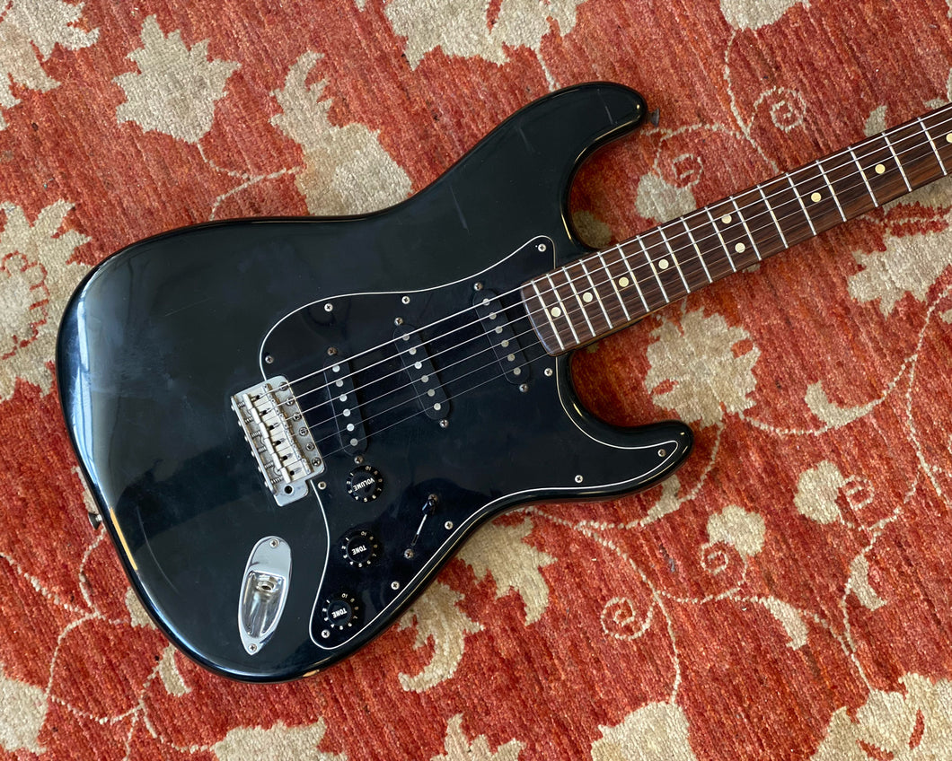 1979 Fender Stratocaster - Black w/ G&G Fender HSC