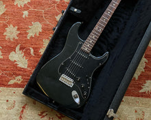 Load image into Gallery viewer, 1979 Fender Stratocaster - Black w/ G&G Fender HSC