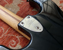 Load image into Gallery viewer, 1979 Fender Stratocaster - Black w/ G&G Fender HSC