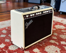 Load image into Gallery viewer, Fender Super Sonic 22 Watt 1x12" Combo - Blonde