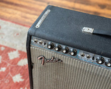 Load image into Gallery viewer, Fender Vibrosonic Reverb 100 Watt 1x15" Valve Combo
