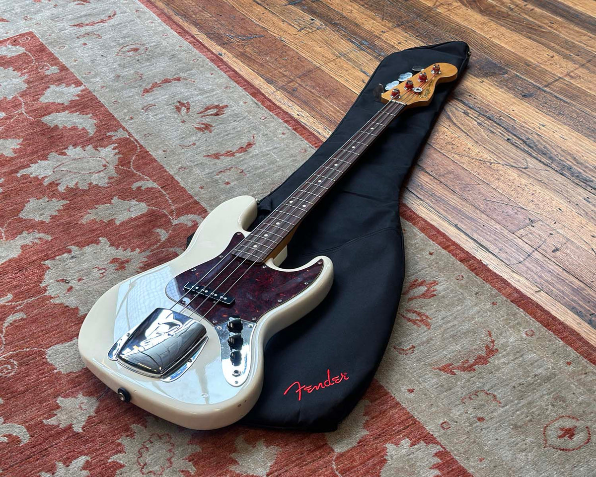 2015 Fender '60s Jazz Bass - Olympic White