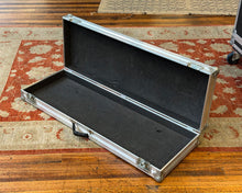Load image into Gallery viewer, Flightcase Warehouse Keyboard Flight Case