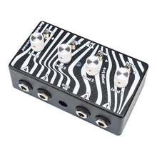 Load image into Gallery viewer, EarthQuaker Devices Four To One Mixer Utility Pedal