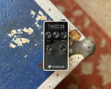 Load image into Gallery viewer, Foxgear Tweed 55 55-Watt Compact Pedalboard Guitar Amp Head