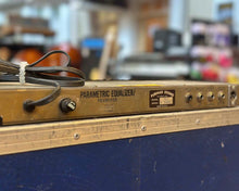 Load image into Gallery viewer, Furman PQ3 Parametric Equalizer/Preamp