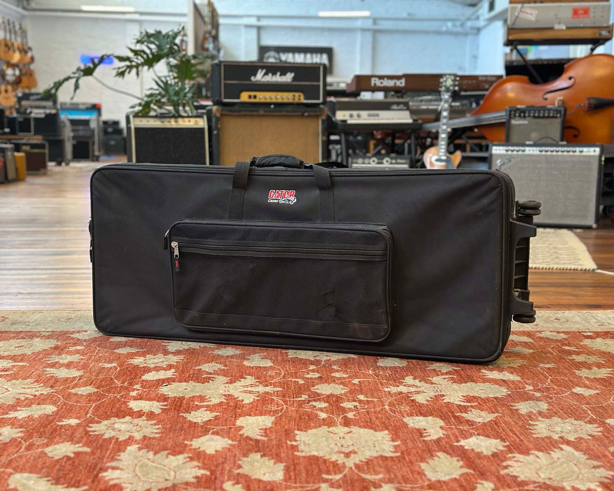 Gator GK-61 Lightweight Keyboard Case w/ Wheels