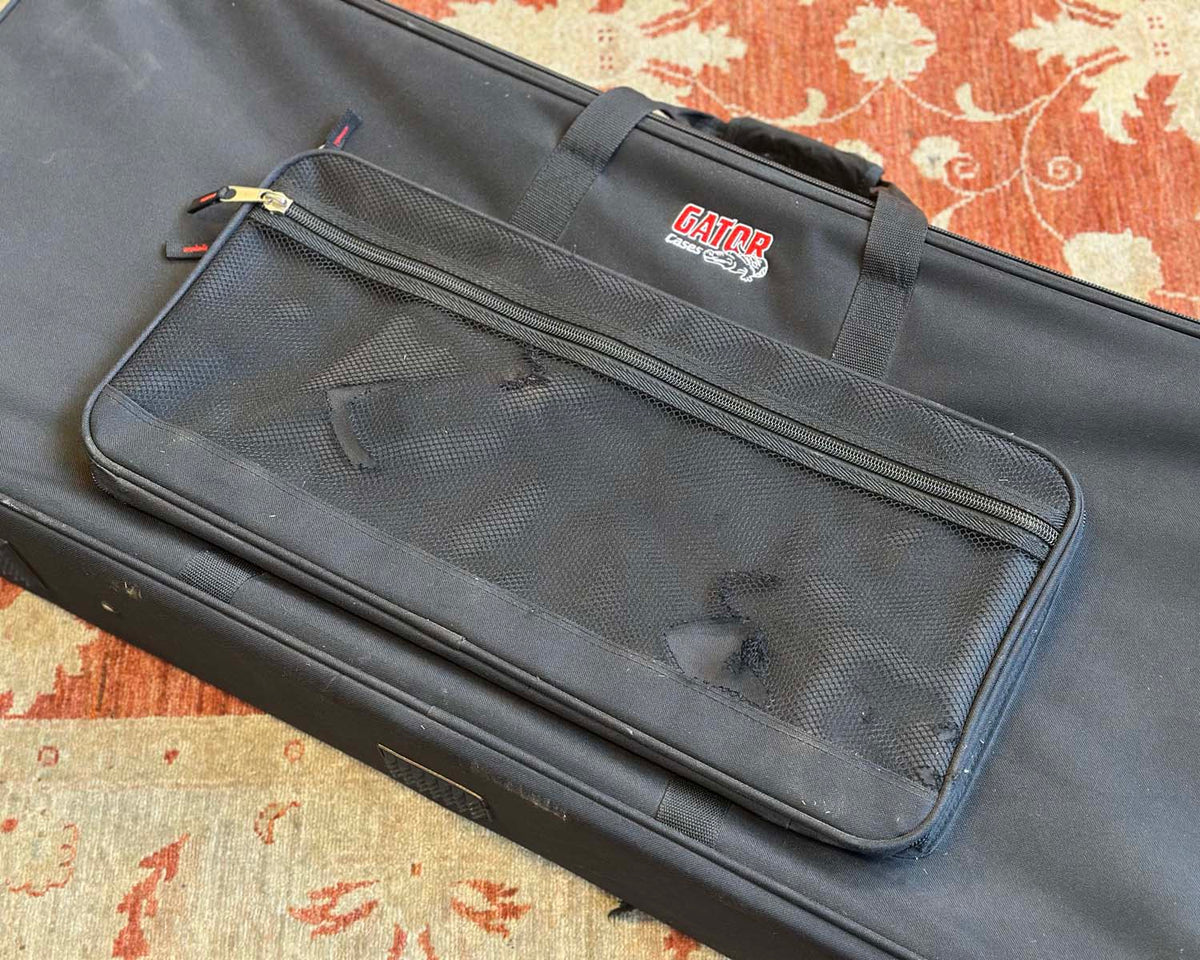 Gator GK-61 Lightweight Keyboard Case w/ Wheels