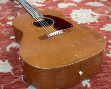 Load image into Gallery viewer, 1968 Gibson B-15 - Mahogany Body (LG-0) w/ ADJ Bridge (1.79 kg)