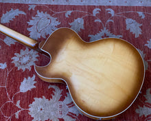 Load image into Gallery viewer, 2007 Gibson ES-137C Memphis - Light Burst w/ OHSC &amp; Paperwork
