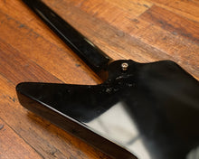 Load image into Gallery viewer, '07 Gibson Explorer - Ebony w/ OHSC