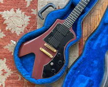 Load image into Gallery viewer, 1984 Gibson Futura (Corvus) - Ultraviolet w/ Original Hard Shell Case