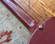 Load image into Gallery viewer, 1984 Gibson Futura (Corvus) - Ultraviolet w/ Original Hard Shell Case