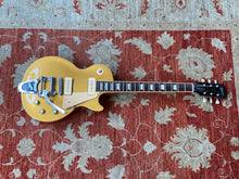 Load image into Gallery viewer, 2007 Gibson Les Paul Deluxe Reissue w/ Lollar P90s + Bigsby Bridge w/ OHSC
