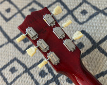 Load image into Gallery viewer, 2021 Cherryburst Gibson Les Paul Deluxe with OHSC