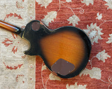 Load image into Gallery viewer, 1974 Gibson Les Paul Deluxe - Tobacco Sunburst w/ OHSC (4.6kg)