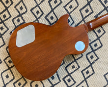 Load image into Gallery viewer, '06 Gibson Les Paul GT - Green Ghost Flame w/ OHSC