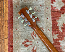 Load image into Gallery viewer, 2005 Gibson Les Paul Standard - Tobacco Sunburst w/ OHSC