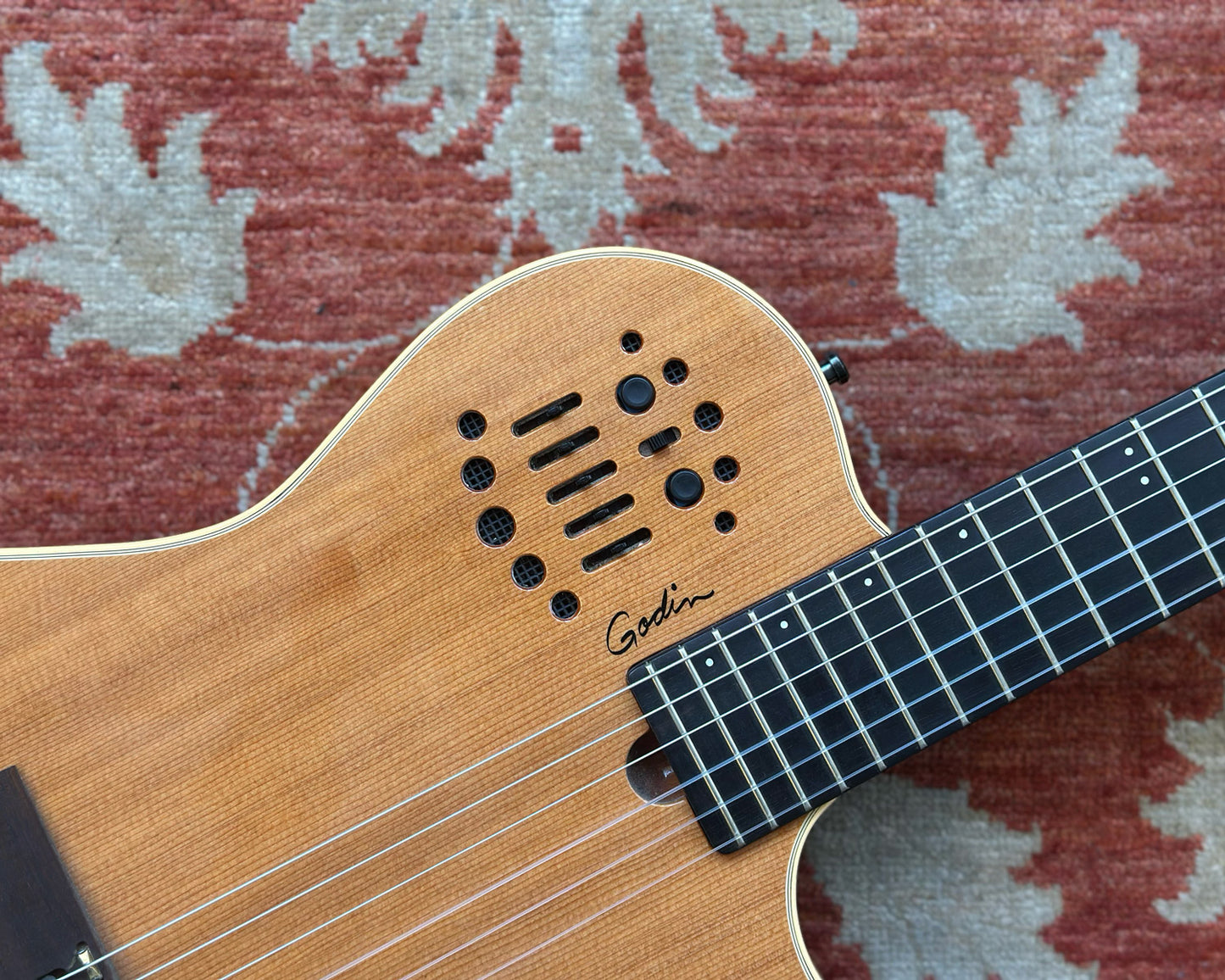 Godin Multiac Concert SA Nylon String Electric