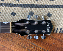 Load image into Gallery viewer, Gretsch G5222 Electromatic Double Jet Natural
