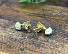 Load image into Gallery viewer, Grover 3-A-Side Machine Heads - Kidney Buttons