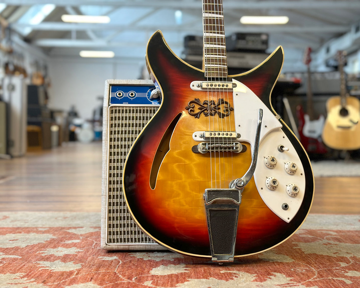 1960s Guyatone SG42T - R*ckenbacker Style Hollowbody - Made in Japan