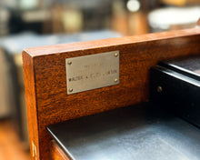 Load image into Gallery viewer, 1962 Hammond L-102 Tonewheel Organ - Made in USA